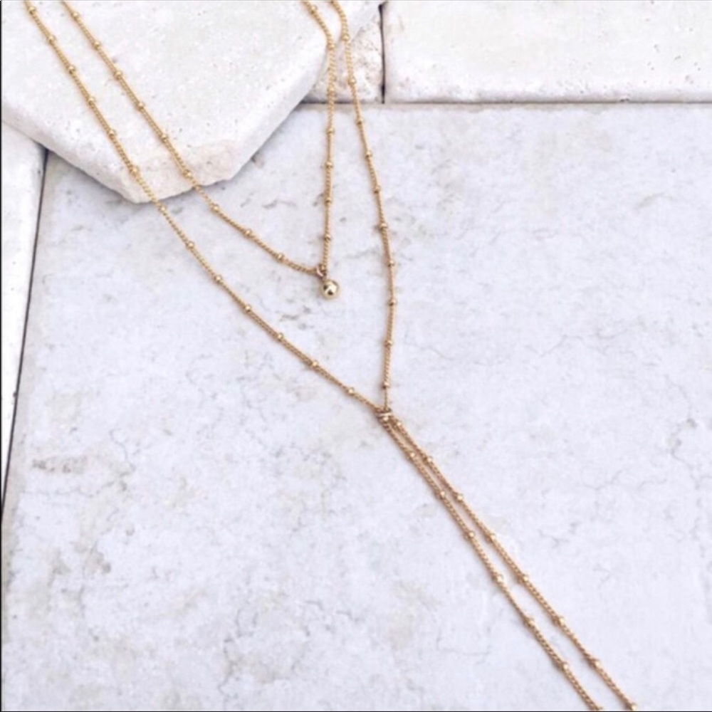 Gold tone layered necklace - Picture 2 of 2